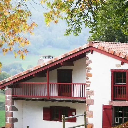 Etxezaharria Ostello *